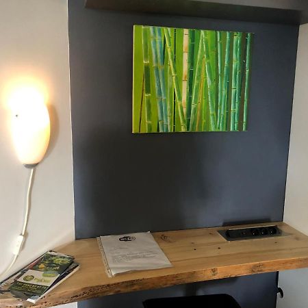 Studio Independant Dans Propriete Avec Piscine Et Wifi Apartment Saint-Gilles Les Bains Exterior photo