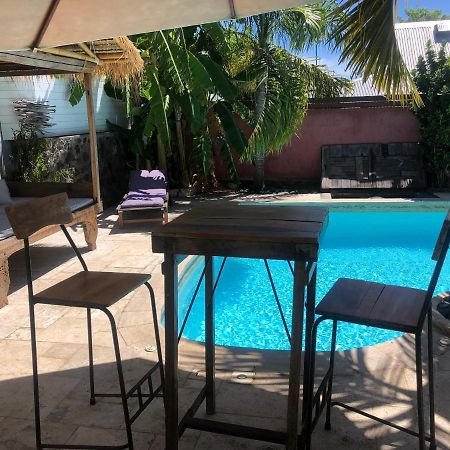Studio Independant Dans Propriete Avec Piscine Et Wifi Apartment Saint-Gilles Les Bains Exterior photo